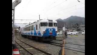 富士急行2000系フジサン特急大月駅出発