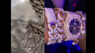 Offset showing off some of his jewelry