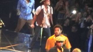 Bruno Mars - Locked Out Of Heaven Live HD
