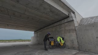 骑行内蒙古，大草原买瓜明知被坑但还是心甘情愿的购买？夜宿桥下【老叶的骑行日记】