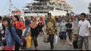 Suasana Kepadatan Pelabuhan Tanjung Perak Surabaya, Mudik arus balik.