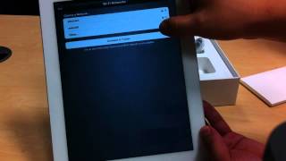 Unboxing the white new iPad 3 16GB WiFi March 2012