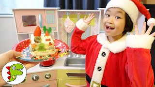 Leo-kun will become Santa and make a Christmas cake! toy kids