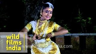 Mohiniyattam - Dance of the God’s Own Country, Kerala