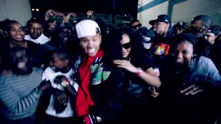 Chris Brown feat. Tyga - Holla At Me