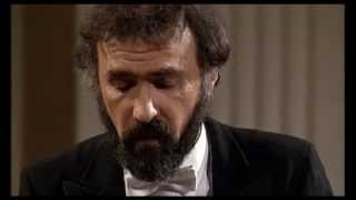 Mozart piano concerto # 19 in F major ~ RADU LUPU / David Zinman conducting