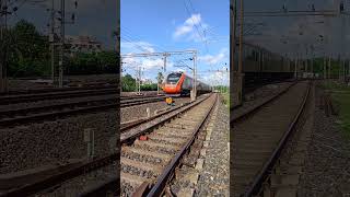 20897 howrah Ranchi vande Bharat express orange rake#indianrailways