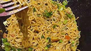 आज से पहले ऐसी मैगी कभी नहीं खाई होगी एकदम देसी स्टाइल में | street style maggi |