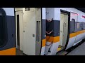 417次知本發車經由花東線開往樹林的超優質半直達temu1003 temu1004太魯閣自強號，和1202次北湖發車經由西部幹線開往基隆的銀綠色微笑號emu900型十輛一編組emu949區間車