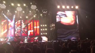 Guns N' Roses - You Can't Put Your Arms Around A Memory / Attitude [Not In This Lifetime tour; Stoc