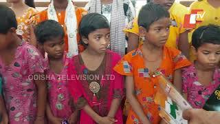 Utkala Dibasa | Chhabila Madhu Barnabodha distributed to children in Soro