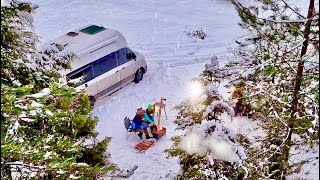 OFF GRID SNOW CAMPING IN A LUXURY CAMPER VAN