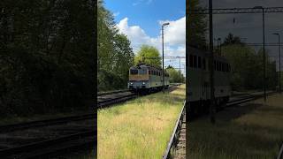 433 222 és 433 216 gépmenetben halad. #railway #train #vasút #máv #szili #vonat