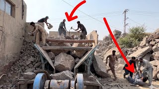 EXTREME JAM⚠️ This massive boulder nearly broke the machine! | Jaw Crusher |❓