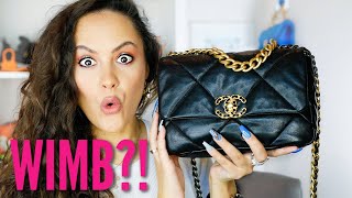 WHAT'S IN MY BAG?! SPOILER: some weird stuff... | WIMB Chanel 19 Bag