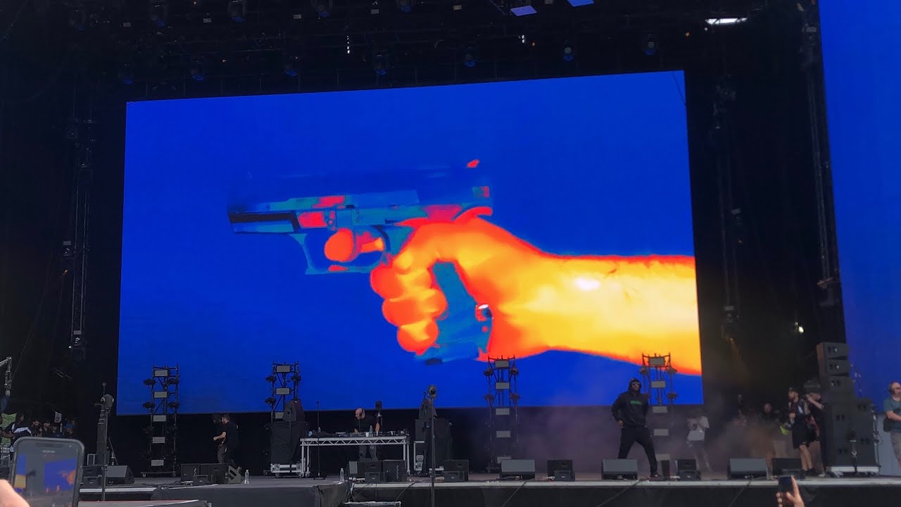 Skepta - Bullet From A Gun (Live @ Wireless 2019) - YouTube