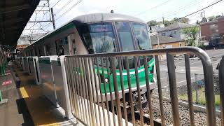 常磐線　各駅停車向ヶ丘遊園行き　東京メトロ16000系16105編成　新松戸駅にて