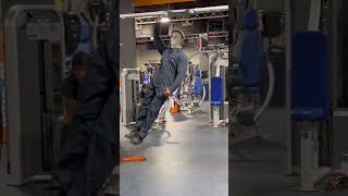 Michael Myers Gym Prank 🎃 #michaelmyers #gym #prank