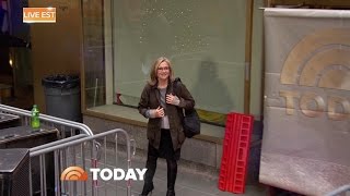 Meredith Vieira walking in boots - 5-Jan-2017