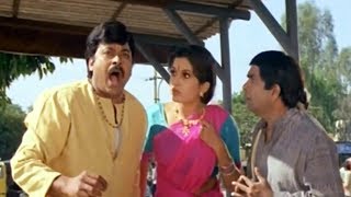 Chiranjeevi Ultimate Triangle Action Comedy Scenes | Comedy Express