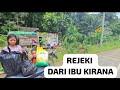 REJEKI DARI MALAYSIA UNTUK BU SITI BERSAMA ANAKNYA DIRUMAH SEMOGA MEMBANTU