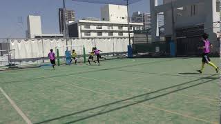 ～kelly-futsal-leagueピックアップ動画～敵さえも恍惚とさせる！予測不可能なキックフェイントからゴールに叩き込む！！（PROJECT GROUP・吉牟田）