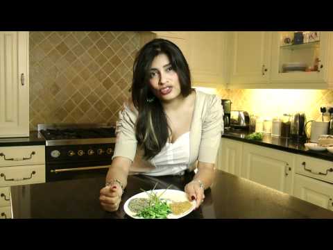 How is methi powder used in cooking?