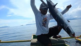 STRIKE IKAN TENGGIRI DISAMBAR IKAN HIU..