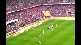 1.FC Köln vs. FC Bayern München 05.05.2012 - Freistoß