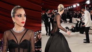 Lady Gaga Rushes To Help photographer Who Falls On Oscars 2023 Red Carpet || Best Oscar 2023 Moments