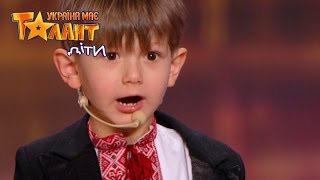 Very artistical child tells the verse on Ukraine's Got Talent.