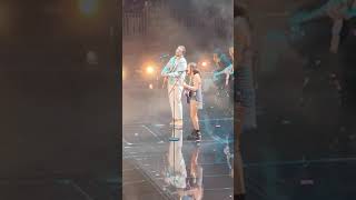 Olivia Rodrigo and Noah Kahan Perform "Stick Season" at Madison Square Garden