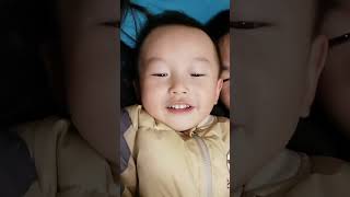 小孩哥叫你睡觉啦😄😄😄 #cute #baby #小孩 #cutebaby #babyboy #可愛い #funny #funnyvideo