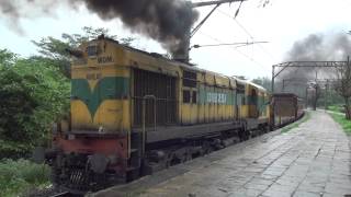 TWO OLD VETERAN WDM-2 \u0026 WDS-6 SHUNTERS SEEM TO BE SMOKING HEAVILY AT KHANDALA AFTER A HARD DAYS WORK