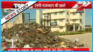 Municipal commissioner of Gwalior dumps trash outside EOW office