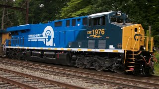 CSXT 1976 “Conrail Quality” ES44AH leads CSX M421-24 in a rare daylight appearance at Woodburne, PA!