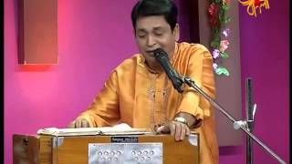 Seai duti chokh ache kothay by Jayanta dey (LIVE)