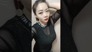 熟女黑丝陪乳沟