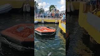 Island water world 2023, Old life raft demo (fail)