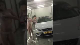 美女洗車超爆笑！