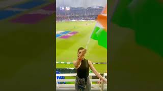 urvashi rautela in stadium India vs Pakistan T20 match 😍||urvashi rautela for pant 😍in t20 match