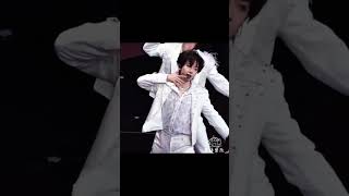 [Fancam]时代少年团贺峻霖 | Concert T1 2025 | P27 #贺峻霖 #hejunlin  #hạtuấnlâm  #TNT #时代少年团