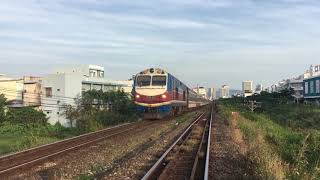 [292] D19E-972: SE6 (Sài Gòn đi Hà Nội) rời ga Nha Trang trên đường đôi (16h55 - 5/2/2019)