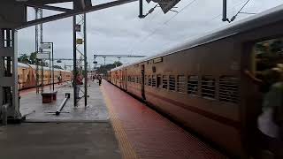 16605 Mangalore Thiruvananthapuram Ernad express arriving Alappuzha