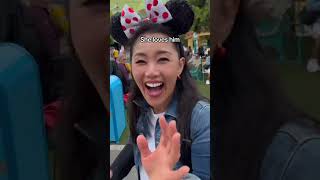 Rating the foods at Disneyland 😂 W/ Mom! 💁🏻‍♀️
