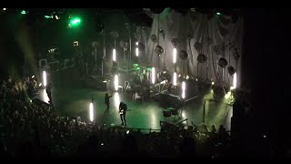 Paramore - Future (Live in Nashville 2015)