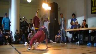 Naif vs Miniboj 1st battle IBE 2010