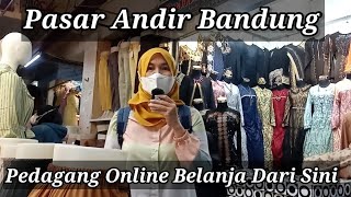 Pasar Andir Bandung. Pedagang Baju  Belanja Di Sini.