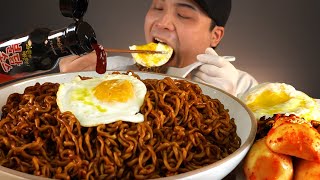 불닭소스 넣은 짜파게티와 총각김치 먹방~!! 리얼사운드 ASMR social eating Mukbang(Eating Show)