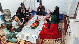 A memorable Yalda night for the nomadic family, with great joy and love for the nomadic couple.